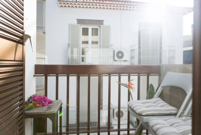 Central Funchal Apartment - Garden - Free Parking & Ac מראה חיצוני תמונה