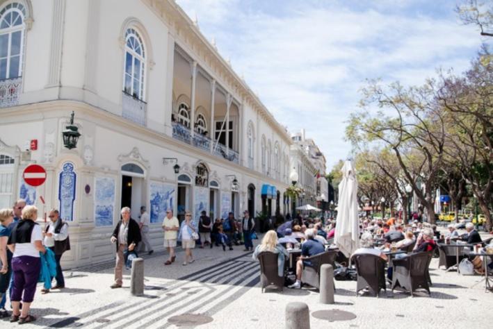 Central Funchal Apartment - Garden - Free Parking & Ac מראה חיצוני תמונה